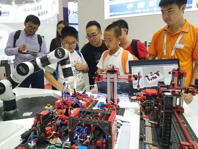 全球最厲害的機器人齊聚 蒲江赴京參會&ldquo;競技&rdquo;
